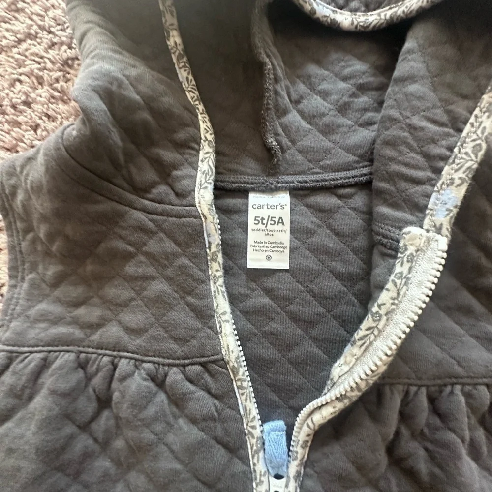 Preloved Carter's Quilted Vest in Charcoal